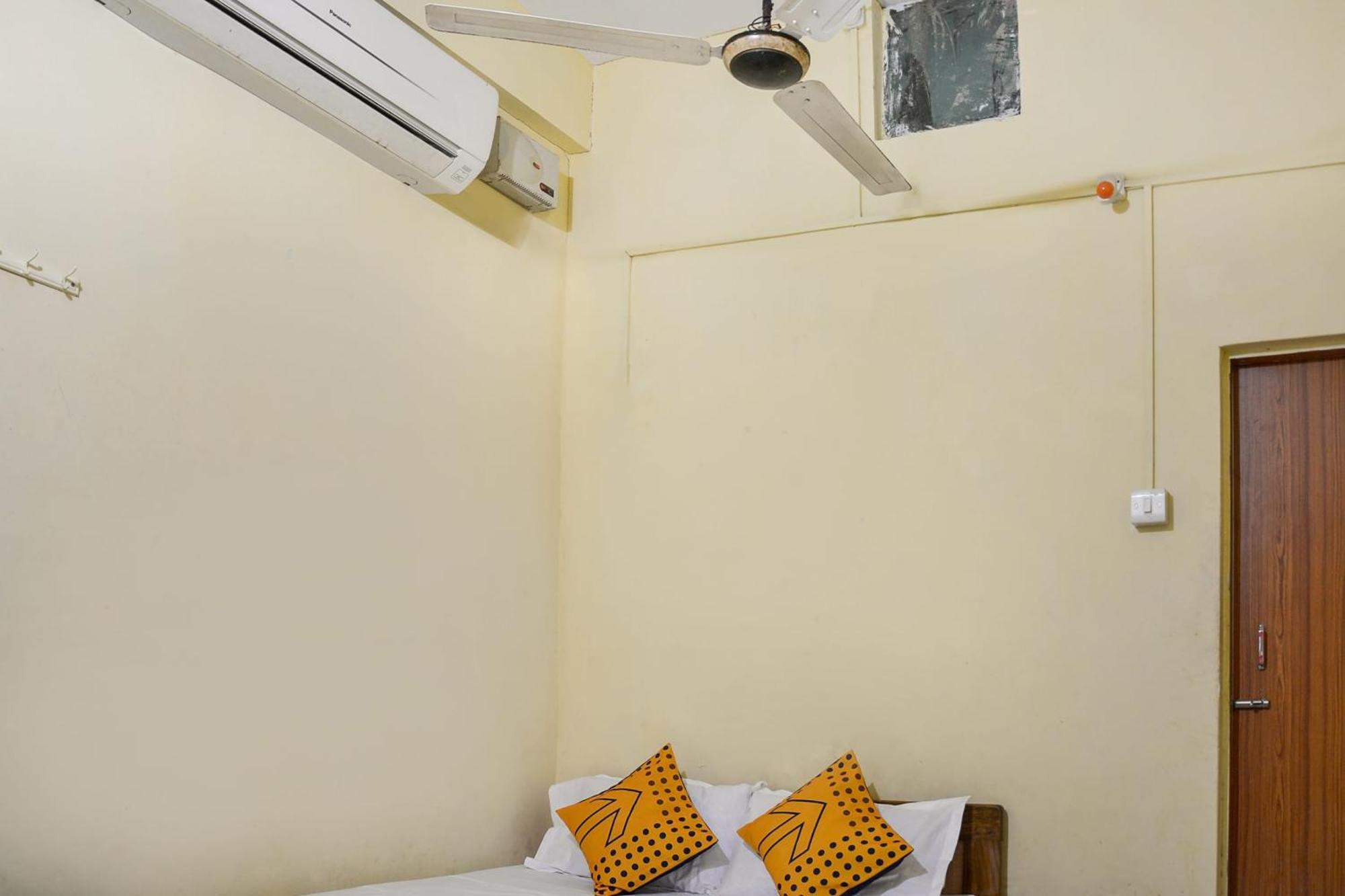Hotel O Flagship The Residence Inn Brahmapur Exterior foto